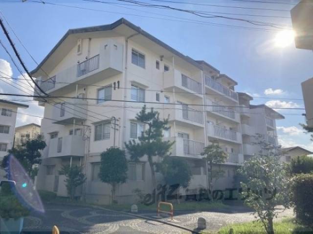 奈良青山団地１１号棟外観写真1