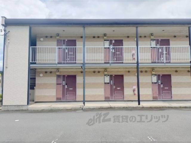 レオパレスEAST MOAT外観写真2