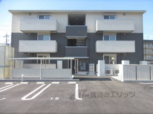 ロウレル外観写真1