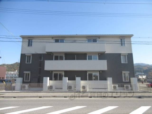 ロウレル外観写真3