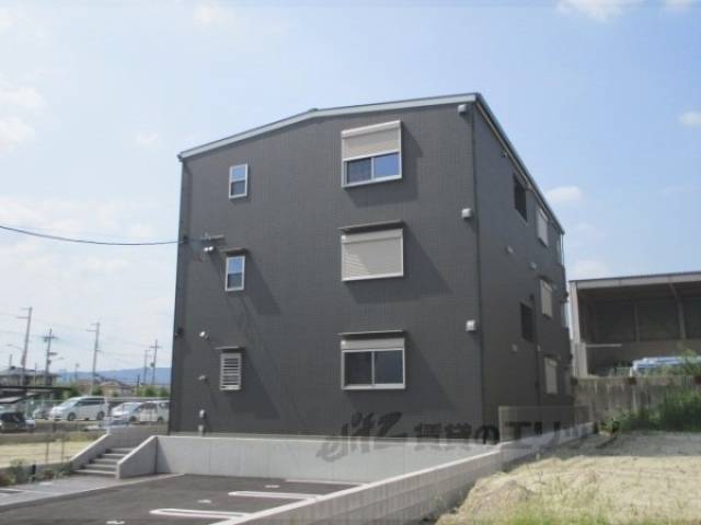 シエルグランデ招提元町２外観写真3