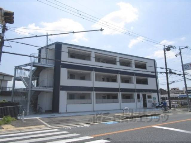 三栗三熊ハイツ外観写真1