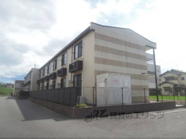 レオパレスプランタ外観写真2