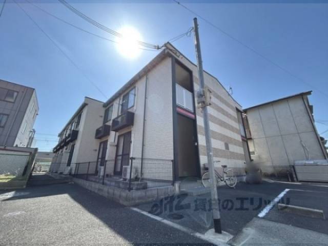 レオパレスバンビーノ外観写真1