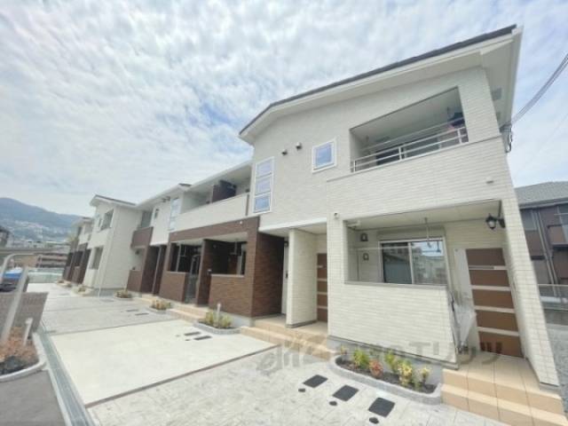 ルナ　ヒルズ外観写真1