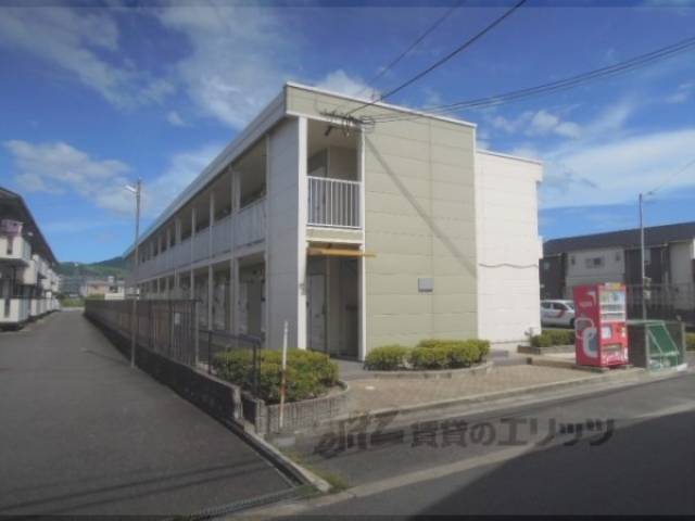 レオパレス三笠外観写真2