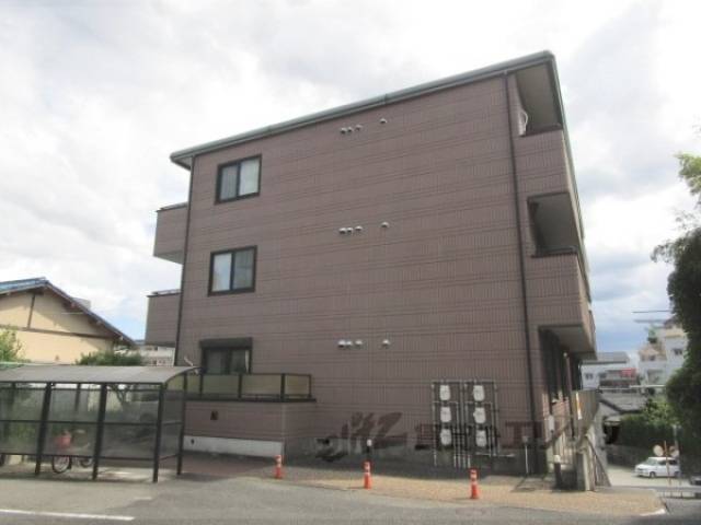 クレスト東生駒外観写真2