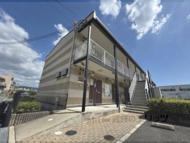 レオパレスリヴェール外観写真1