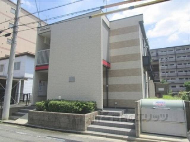 レオパレスコスモ外観写真1