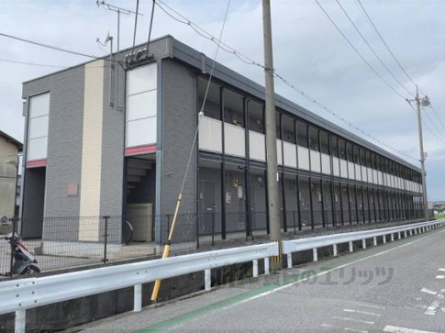 レオパレスメープルラック外観写真3