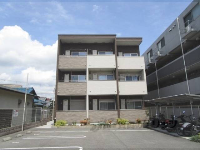 エクロジオン外観写真1