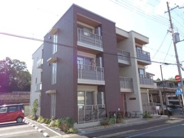 シャーメゾン翠嵐外観写真1