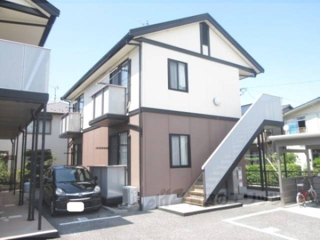 リッチライフ八坂外観写真1