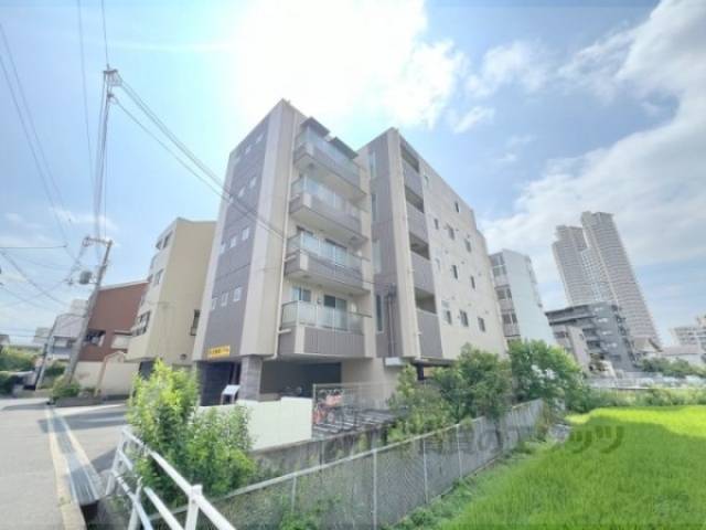 アルファクラージュくずは３外観写真1