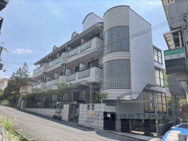 みつがらす外観写真1