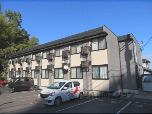 レオパレスケイ外観写真1