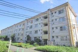 中登美第３団地Ｆ０７号棟外観写真