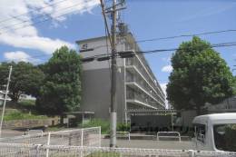 中宮第３団地４９号棟外観写真