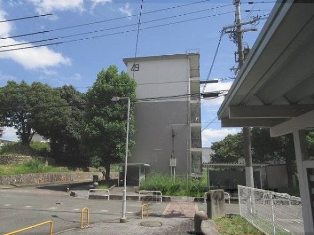 中宮第３団地４９号棟外観写真2
