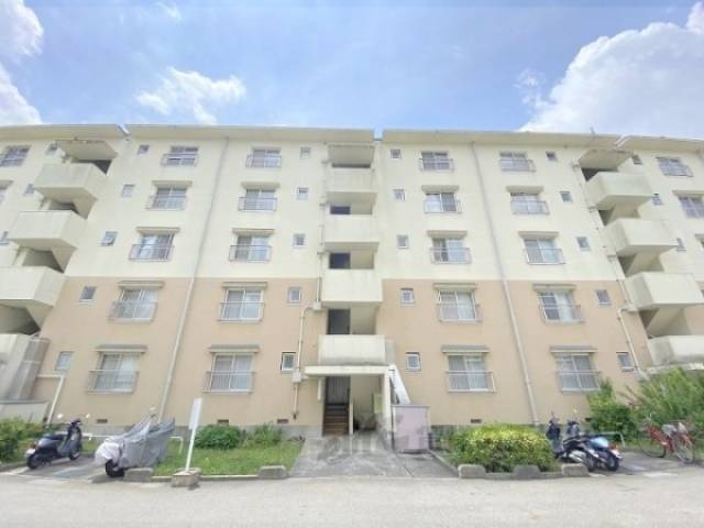 桜丘団地３号棟外観写真2