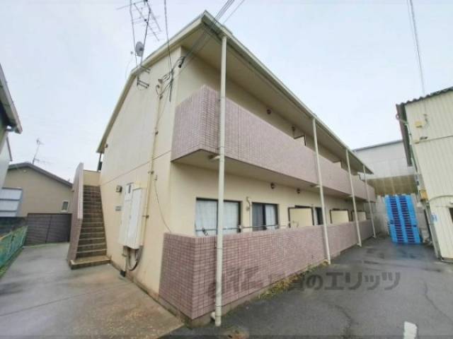 メゾンリール外観写真1