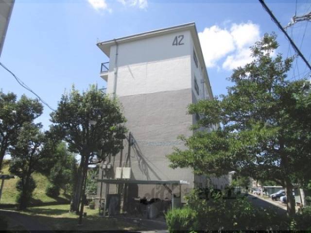 中宮第３団地４２号棟外観写真2