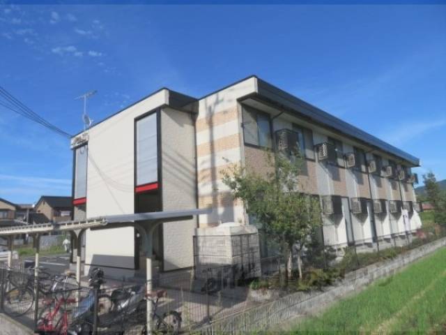 レオパレスクレインコート横田外観写真2