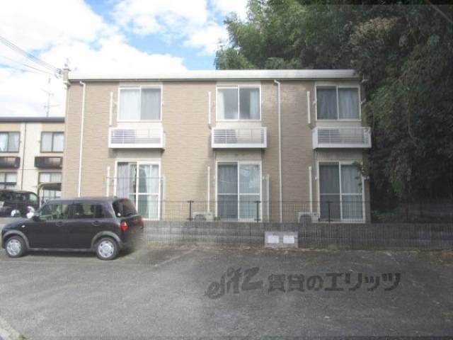 レオパレスエンブレム外観写真2