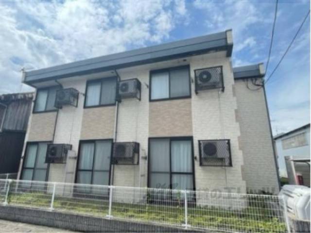 レオパレス嵯峨外観写真2