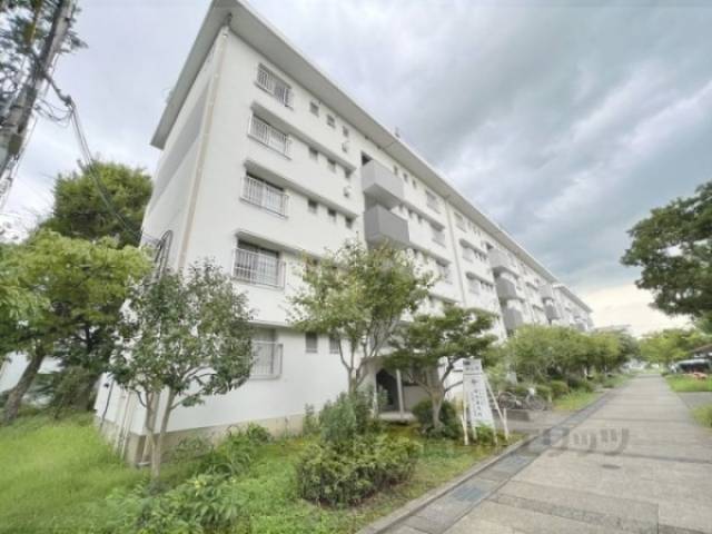桃山南団地33号棟外観写真2