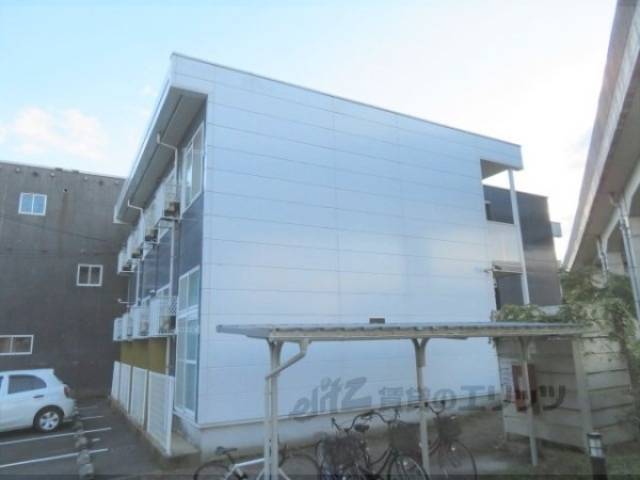 レオパレスエヴァーグリーン外観写真3