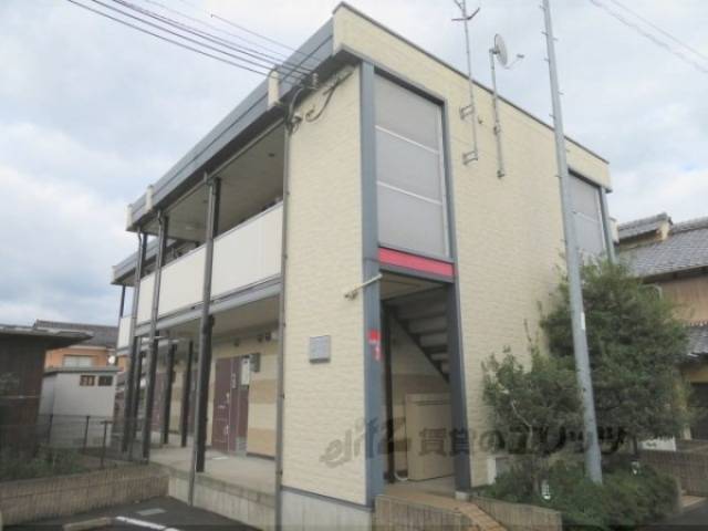 レオパレスすみれ２外観写真3