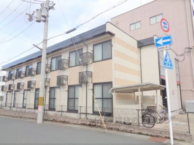 レオパレス二条ヒルズ外観写真1