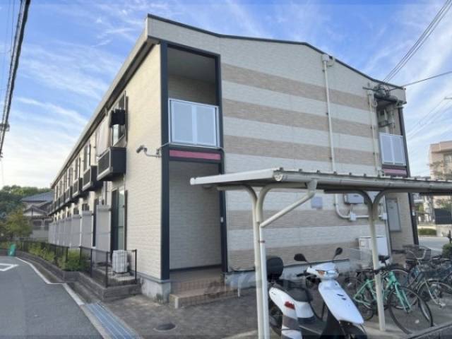 レオパレスエスポワール藤阪外観写真1