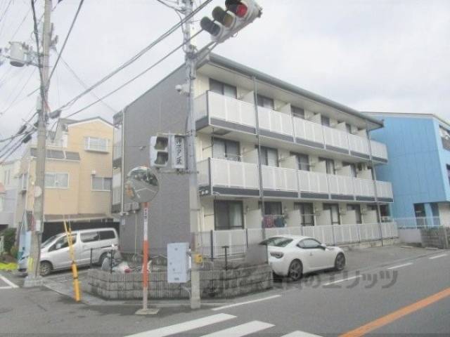 レオパレスグローリー外観写真2