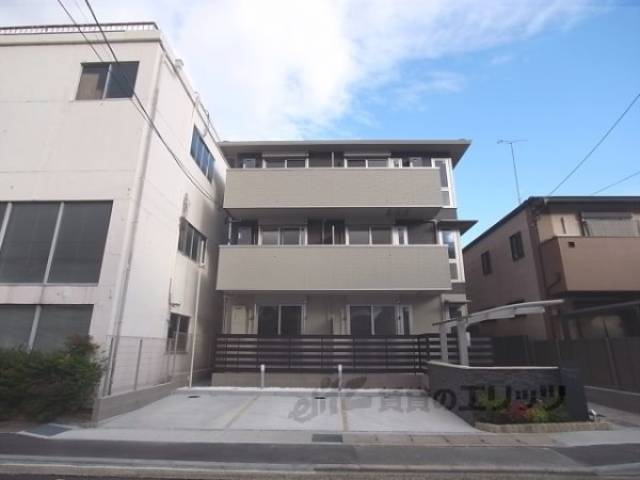 プロスペリタ西京極外観写真2