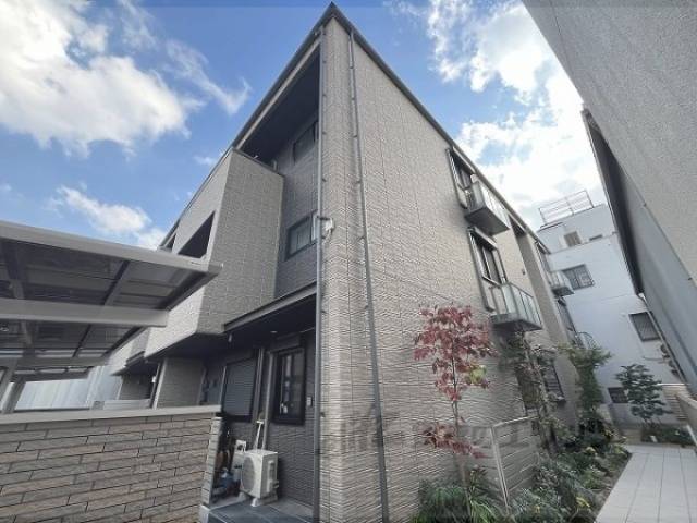 シャーメゾン油小路外観写真3