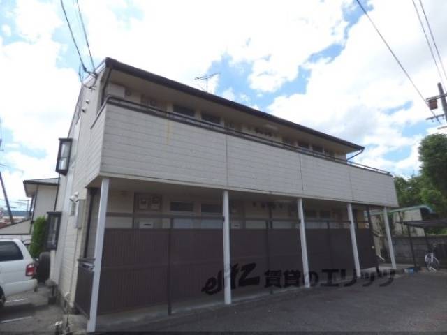 ハイツ湖南外観写真3