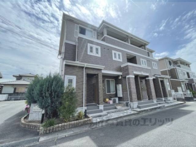 イーストアルカディア外観写真1