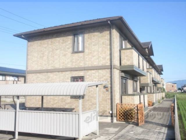 セジュール・オ・ラック外観写真1