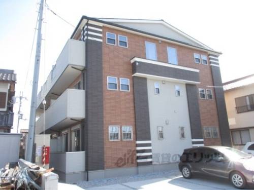 長浜駅より徒歩16分 築2年8ヶ月 3階建の賃貸物件