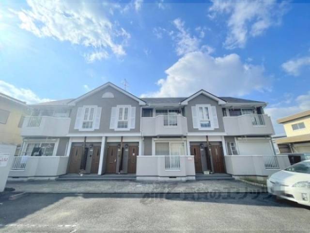 エストリーヴ外観写真1