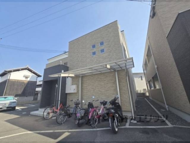 プラリア招提元町Ｂ棟外観写真3