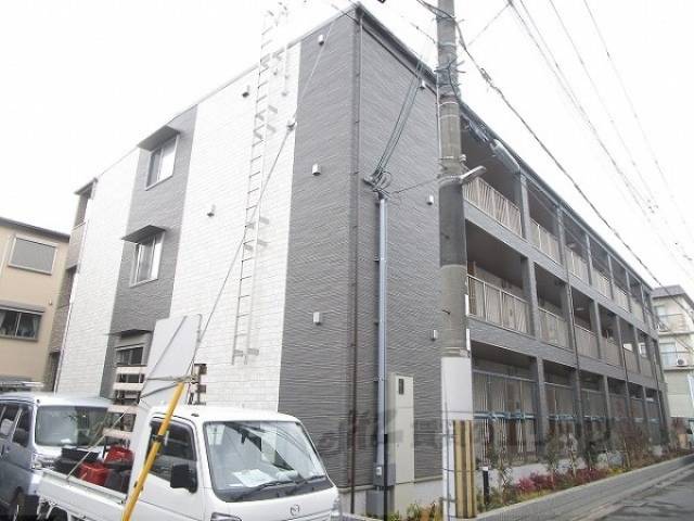 ヴァロ伏見稲荷外観写真2