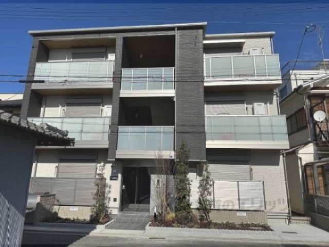 シャーメゾン岩松伏見稲荷外観写真2