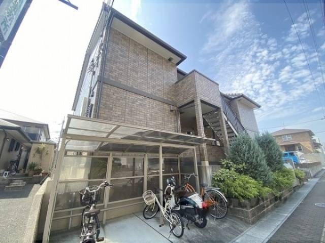 ステラ西大寺外観写真2