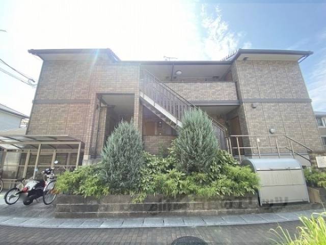 ステラ西大寺外観写真3