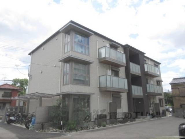 シャーメゾン　デルソーレ外観写真1