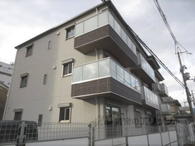 シャーメゾン　デルソーレ外観写真2