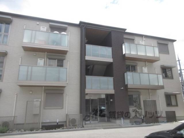 シャーメゾン　デルソーレ外観写真3